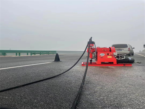 驻马店马路路基路面开裂下沉注浆加固灌浆